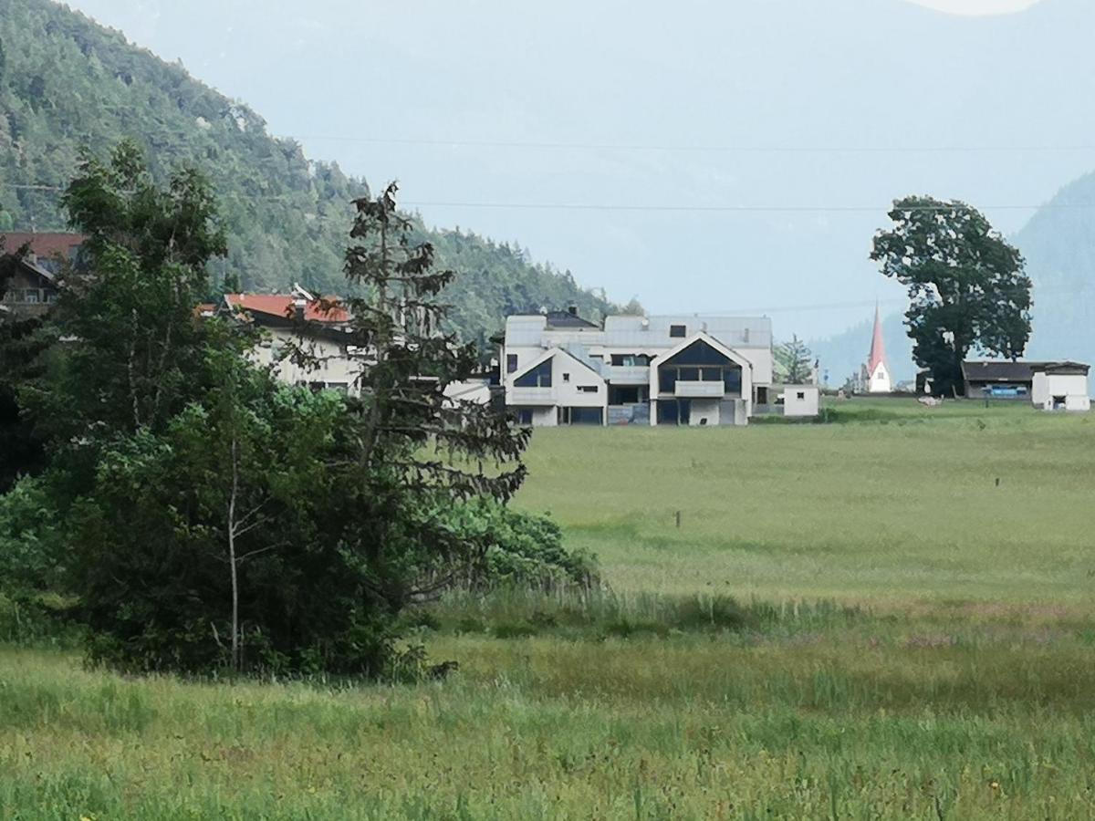 Urban Mountain Chalet With Lake View Maurach  Esterno foto