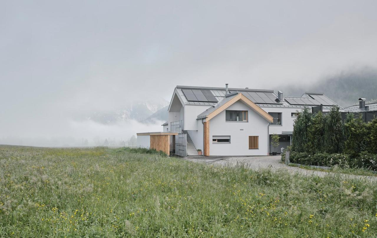Urban Mountain Chalet With Lake View Maurach  Esterno foto